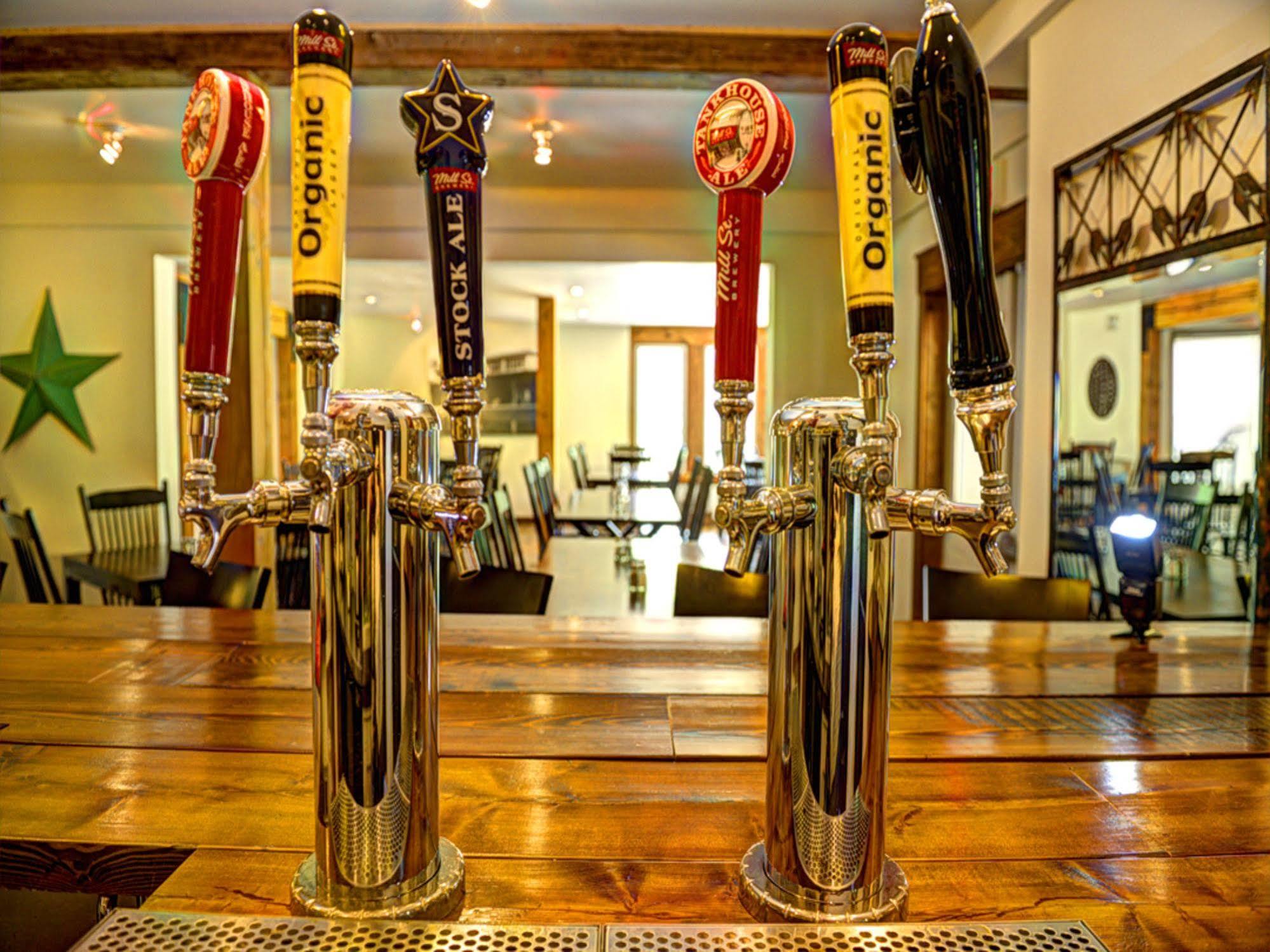 Pine Lodge Muskoka Huntsville Esterno foto